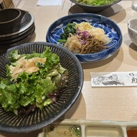 牛刺しと焼肉 仔虎 クリスロード店 - 