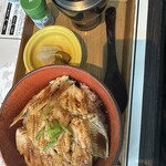 OYSTER FARM - ツレの穴子丼