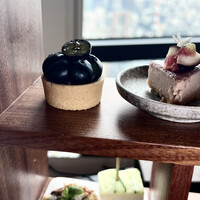 ザ タヴァン グリル＆ラウンジ - 