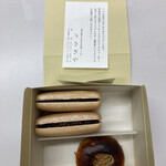 うさぎや 本店 - 通り小町最中とあんぱん