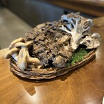 レストラン ウオゼン - 舞茸と大銀杏茸