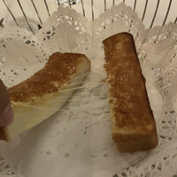 AKARENGA STEAK HOUSE - 特製チーズブレッド(チーズビローン)