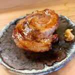 穴子料理と地酒 浅草 川井 - 六白黒豚のチャーシュー