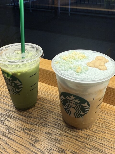 STARBUCKS COFFEE Hirakata Tsutaya Shoten