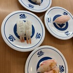 無添くら寿司 - 料理写真:生えび、生たこなど。