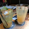 My Awesome Cafe - ドリンク写真:左：Awesomeness　Biotics　右：My Awesomeness　Tonic
