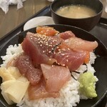 海鮮居酒屋 山傳丸 - づけ丼