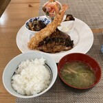 日替わり定食屋 マリポサキッチン - 料理写真: