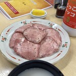 焼肉とよ - 