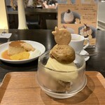 Unir 本店 - コーヒー味とバニラのアイス、プリン、絶品