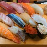 や台ずし 飯能駅北口町 - すし竹12貫1539円