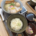 鯛塩そば・鯛茶漬け 灯花 三井アウトレットパーク 北陸小矢部店 - 