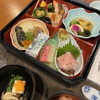 人形町今半 本店 - 懐石弁当、お吸い物、お赤飯