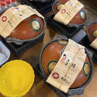 人形町今半 本店 - すき焼き　卵も付いて来る