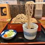 嘉司屋 - そばの風味は皆無でしたが喉越しの良いそば