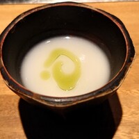 くずし鉄板 あばぐら 恵比寿店 - 蕪の摺り流しに青紫蘇のおいるが爽やか