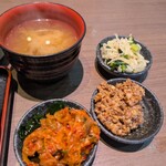 感動の肉と米 - 自由に取れる品々