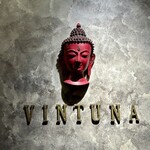 ヴィントゥナ ダイニングアンドバー - お店の入り口のブッダ。
                                ネワール仏教、インドから伝わった仏教に、ヒンドゥー教の影響を受けて独自に発展した仏教です。