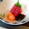 ゑびす屋 - 料理写真:刺身（鮪、サーモン、鯛、烏賊）