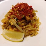 SOI maruyama - タイ焼きそば(パッタイ)(1122円)