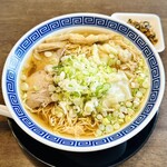 支那そば へいきち二代目 - 料理写真:ワンタンメン　ネギ増し