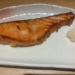 おいしい寿司と活魚料理 魚の飯 - 