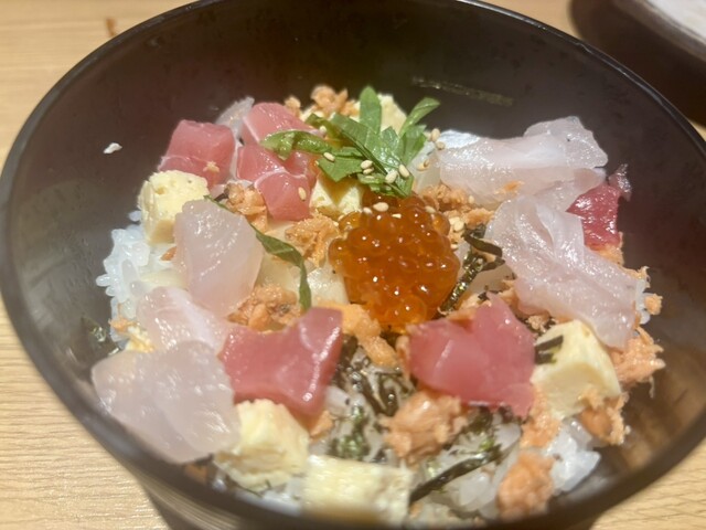 Oishii Sushi to Katsugyo Ryori Sakana no Manma Shinbashi photo 5