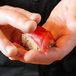 大衆寿司酒場 黒澤商店 - 調理風景