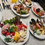 MORETHAN TAPAS LOUNGE - 