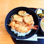 やぶ善 - 平日の昼限定、"サービス天丼"。