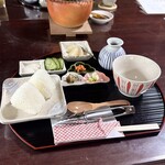 火鉢庵&農家民宿 Sakura - 料理写真:枝垂れ（おにぎりセット）(\1,200)