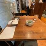 グッドミートストック - テーブル席