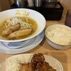 泡系しおとんこつラーメン べらしお 総本店
