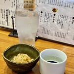 さけぼうず 旬仙 - お通し（切干大根）、雪の茅舎 山廃純米