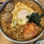 小鉢や わいず - キムチと卵だけでご飯半膳行けるな（笑）