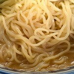 昭和 - 昭和 ＠茅場町 冷し中華に使われる冷たく〆られたツルシコ食感の中細縮れ麺と酸味強めのタレ