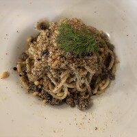 クッチーナ イタリアーナ アリア 六本木 - 眞イワシと香草パン粉のタップナードソース　1,200円