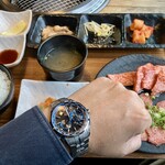 肉の青木商店 - 左腕のお供と