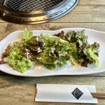 肉の青木商店 - グリーンレタスのサラダ