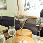 ミアスタンド - まだ寝かさないと？