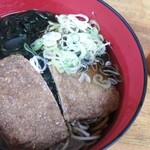 そば・うどん マキオカ - 料理写真:きつねそば　ワカメトッピング