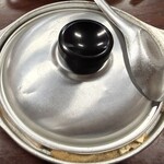 鍋焼うどん アサヒ - 雰囲気あるアルマイト鍋