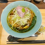 Ramen みず菜 - トッピングのネギ多い
