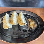 伝説のすた丼屋 - 