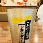 湖南人家 - 20250930こだわり酒場のレモンサワー528円