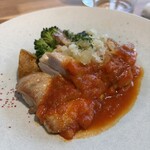 高原レストラン 水空 SUIKUU - ボリュームありましたよ。銘柄鶏のロティ