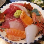 めし屋 - 海鮮丼