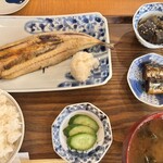無添加商店 尾粂 - 秋刀魚の干物定食