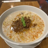 個室中華 頤和園 溜池山王店 - 