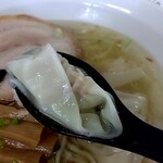 中華麺房 東龍 - 「わんたん」はプリップリッ♬